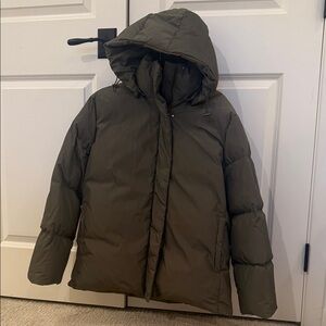 Jenni Kayne Hooded Puffer Jacket in Olive